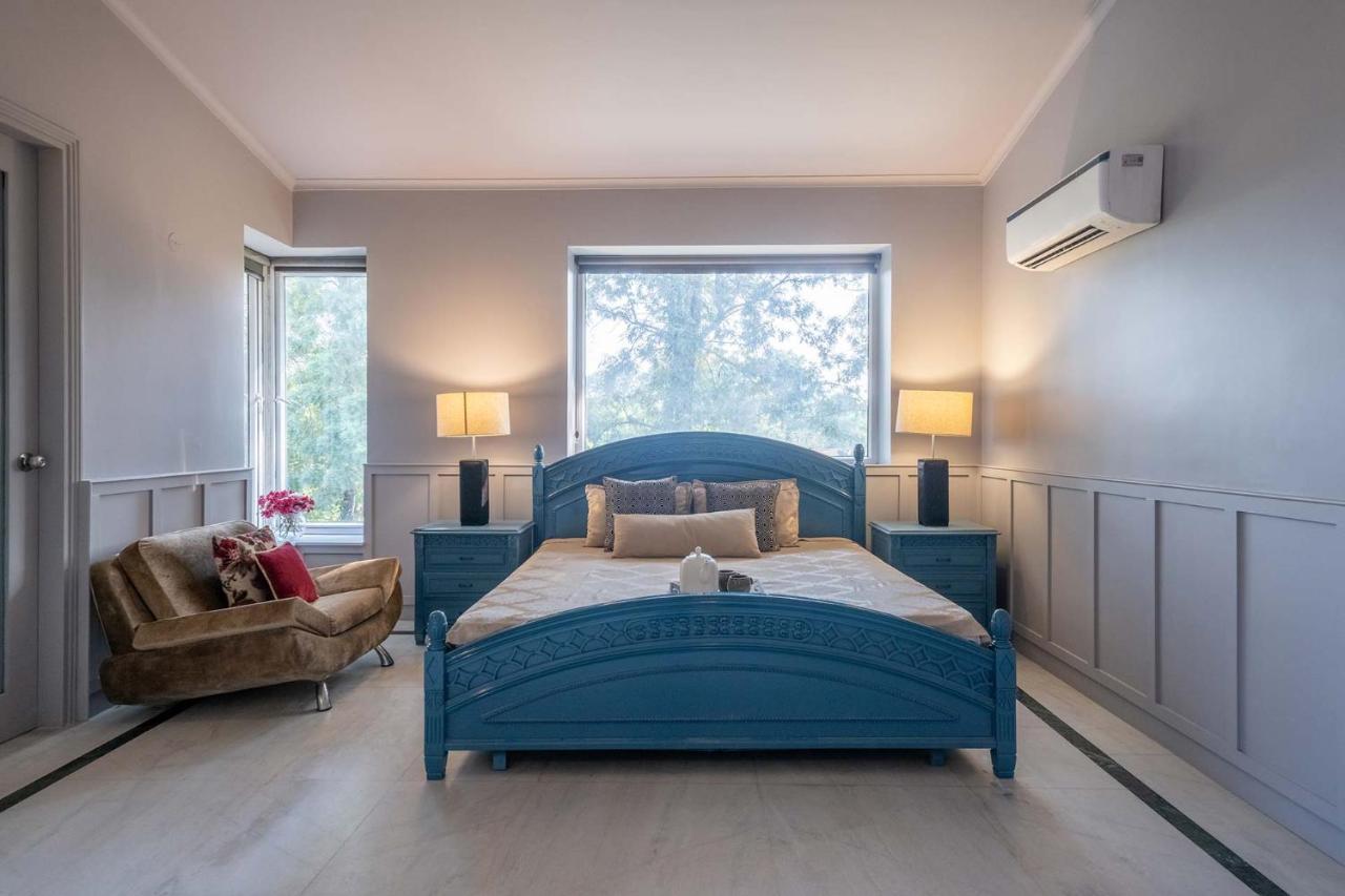 Stayvista At The Banyan Abode With Pool Table, Pet Friendly & Outdoor Pool Manesar Dış mekan fotoğraf